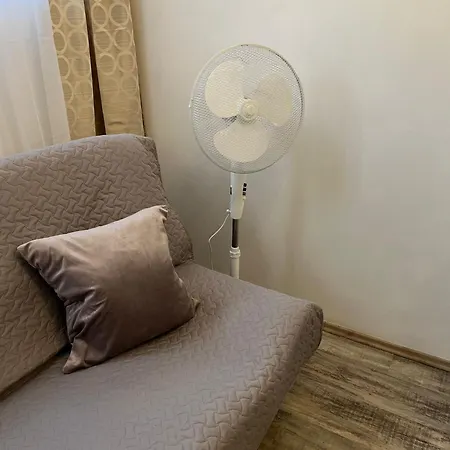 Cozy 1-bdroom In The Centre, Free Parking Apartment *