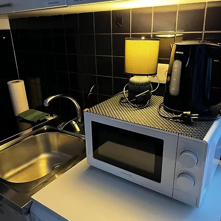 Cozy 1-bdroom In The Centre, Free Parking *