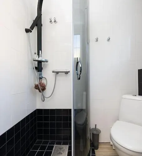 Cozy 1-bdroom In The Centre, Free Parking *