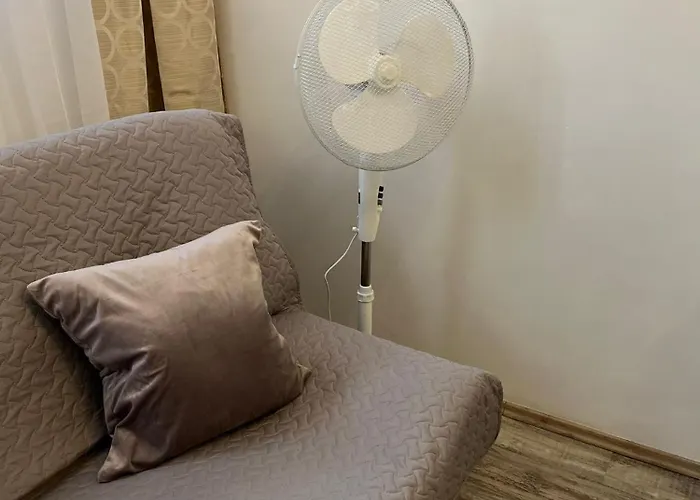 Cozy 1-bdroom In The Centre, Free Parking Apartment *