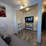 Apartment Cozy 1-bdroom In The Centre, Free Parking *