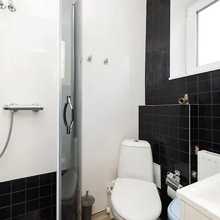 Cozy 1-bdroom In The Centre, Free Parking Daire *