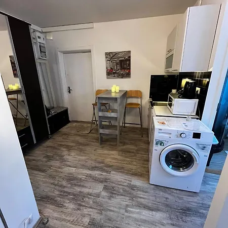 Appartement Cozy 1-bdroom In The Centre, Free Parking